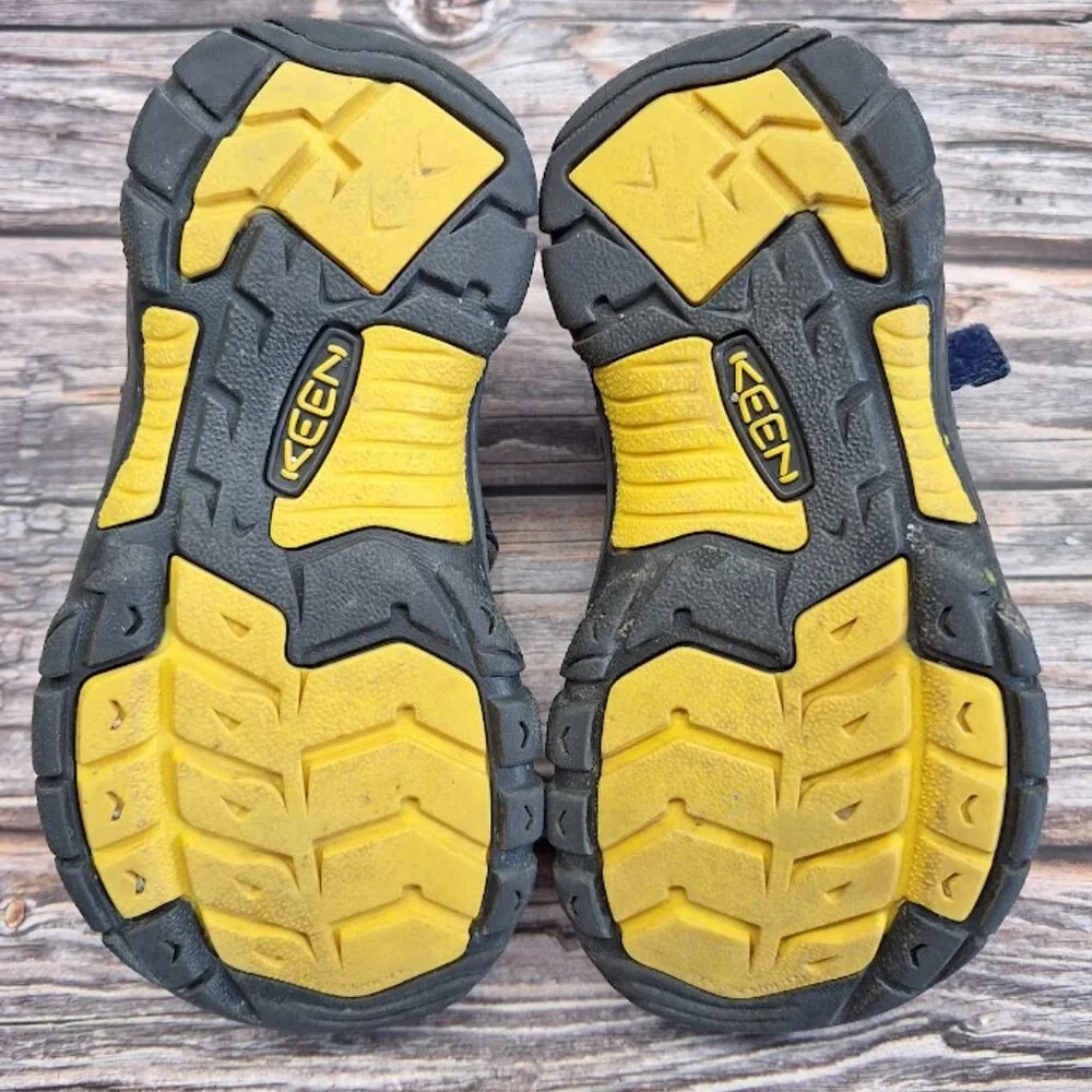 Little Kids' Chaco Newport H2 Navy Blue and Charcoal Grey Size 12